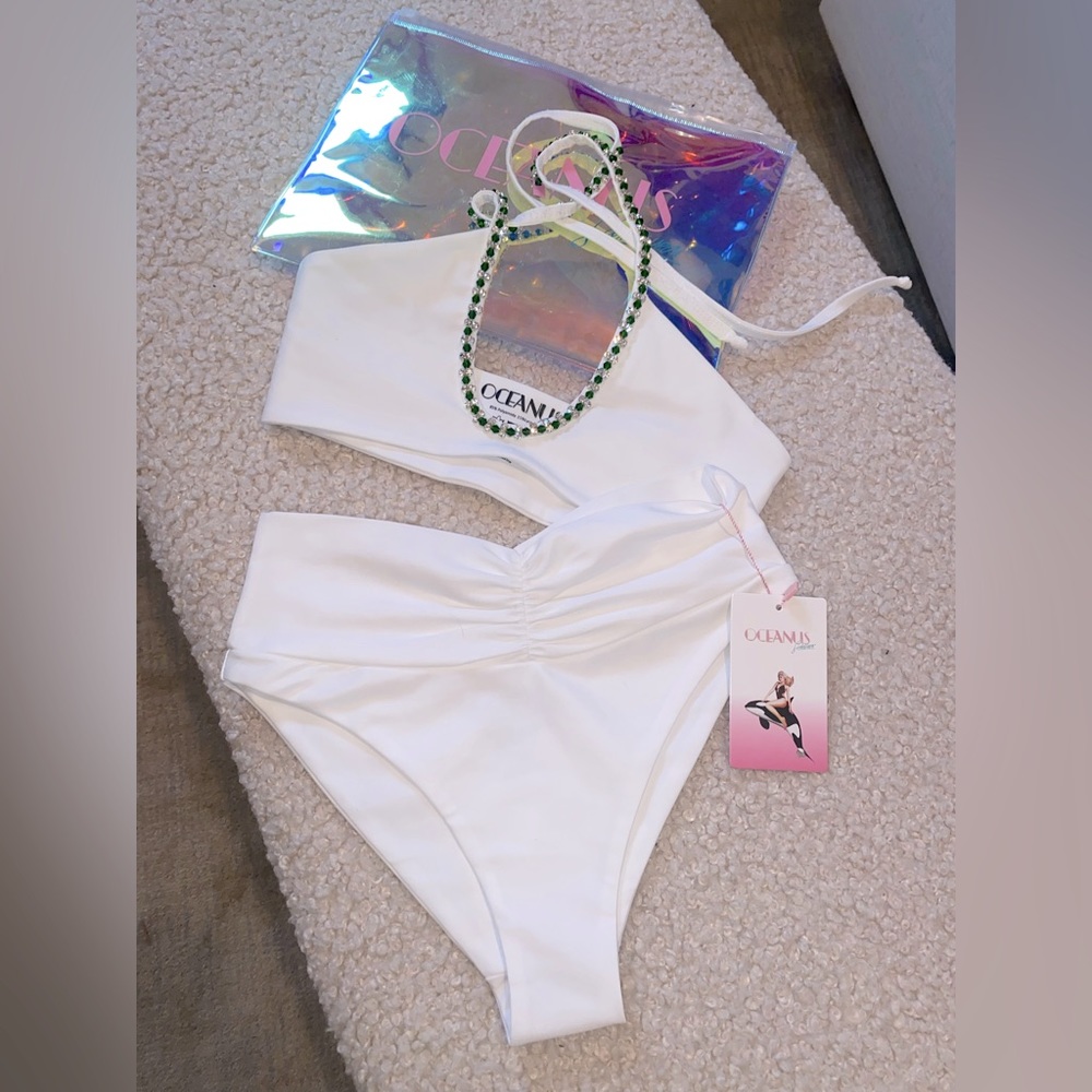 Hayley White Bikini - Oceanus - Never Worn (Perfect for Bachelorette party! 🥂)